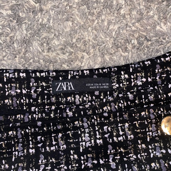 Zara Silver and Black Metallic Skirt with Shorts size Medium - Picture 5 of 5